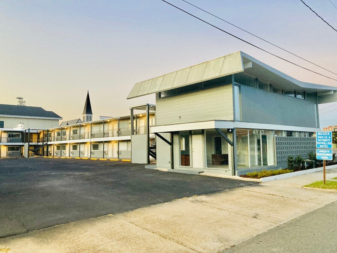 218 W Hill Ave, Valdosta, GA for Sale