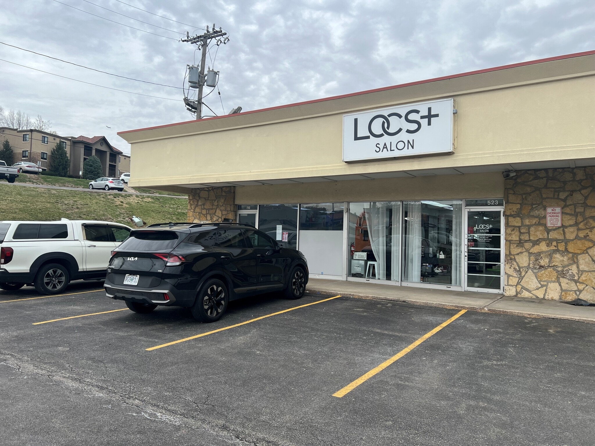 521-601 NW Englewood Rd, Kansas City, MO for Rent