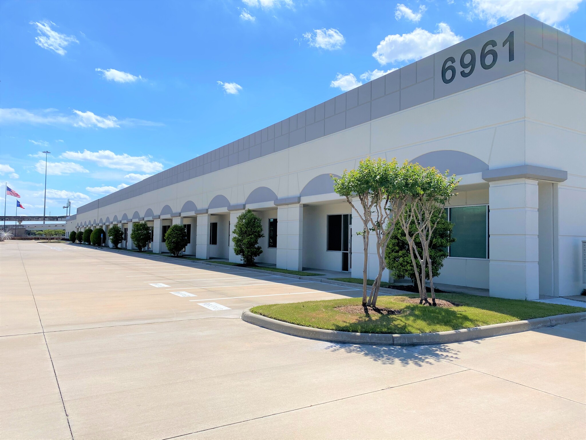 6961 Brookhollow West Dr, Houston, TX for Rent