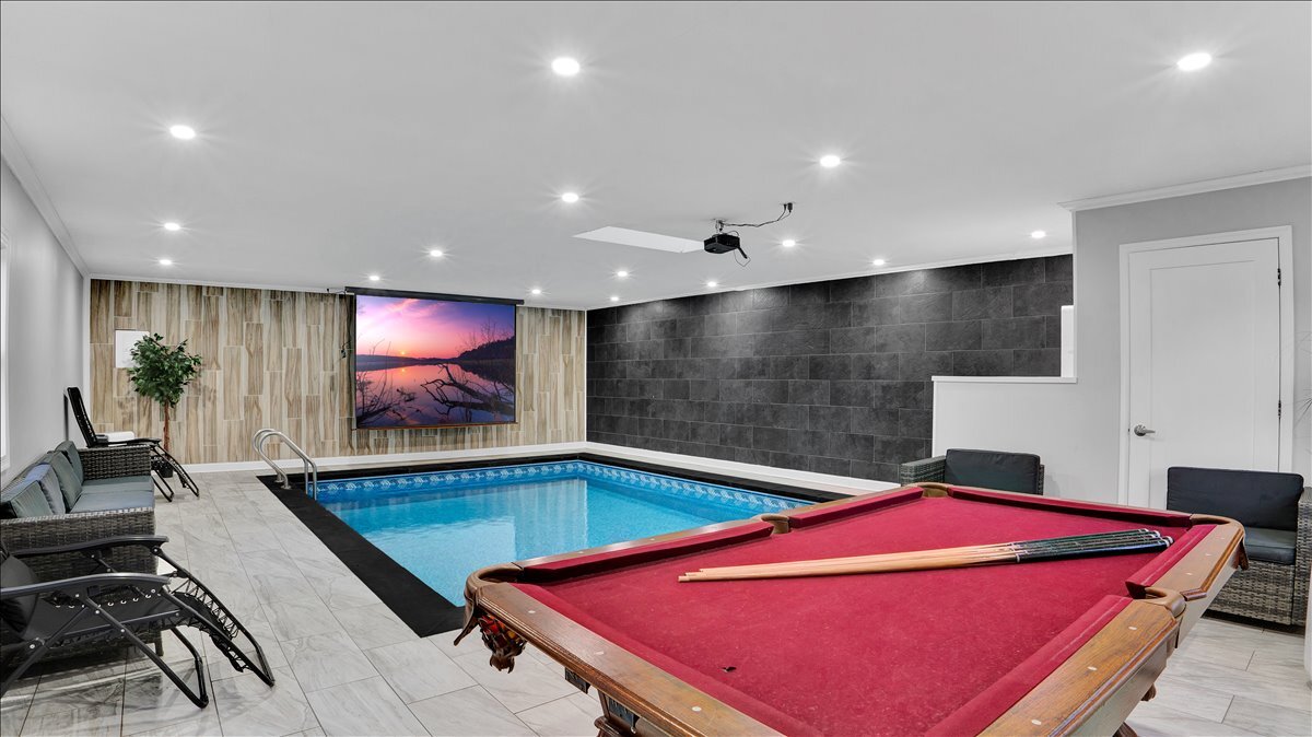 5951 Milford Rd, East Stroudsburg, PA for Sale