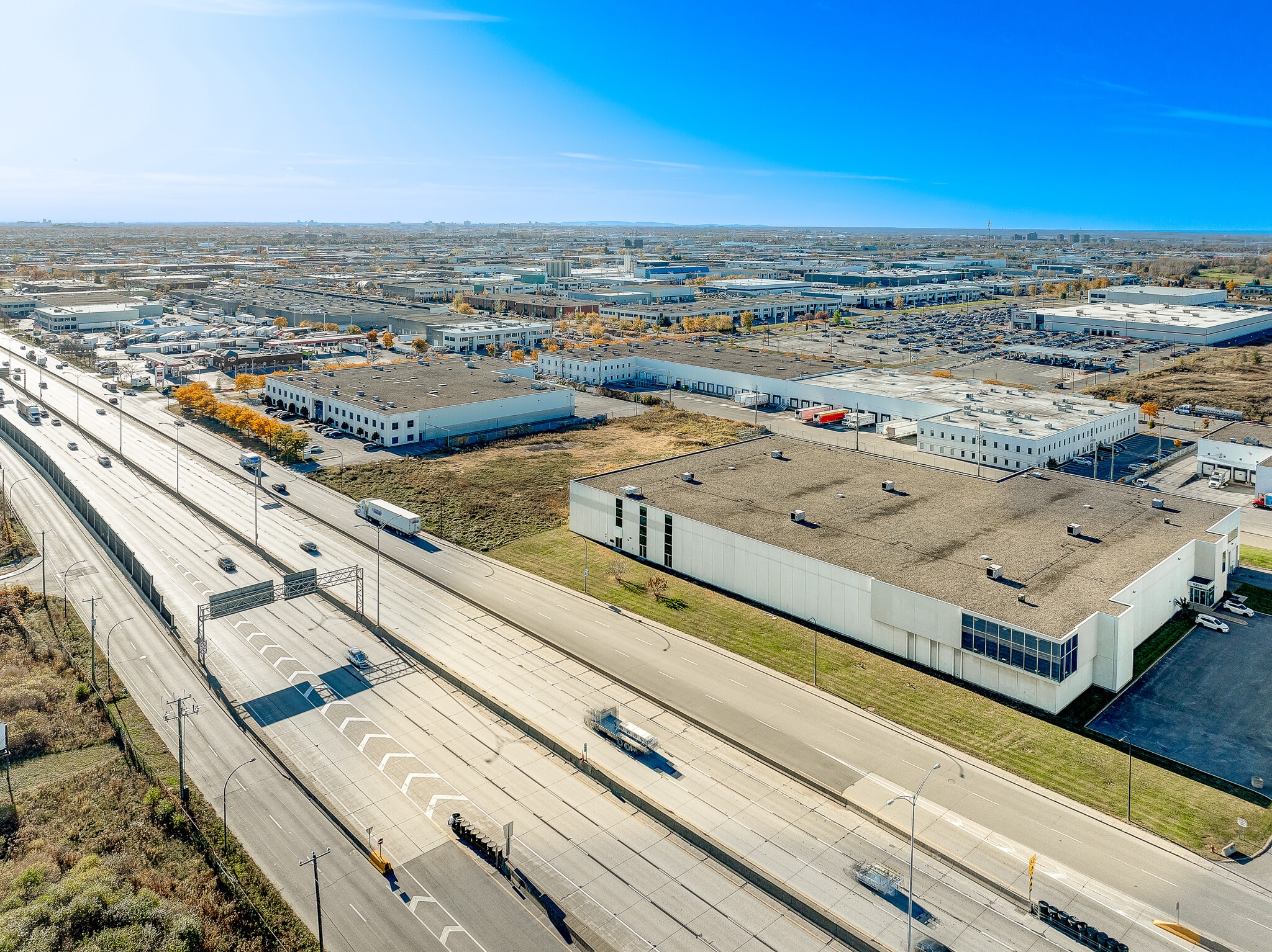 9393 Boul Métropolitain E, Montréal, QC for Rent