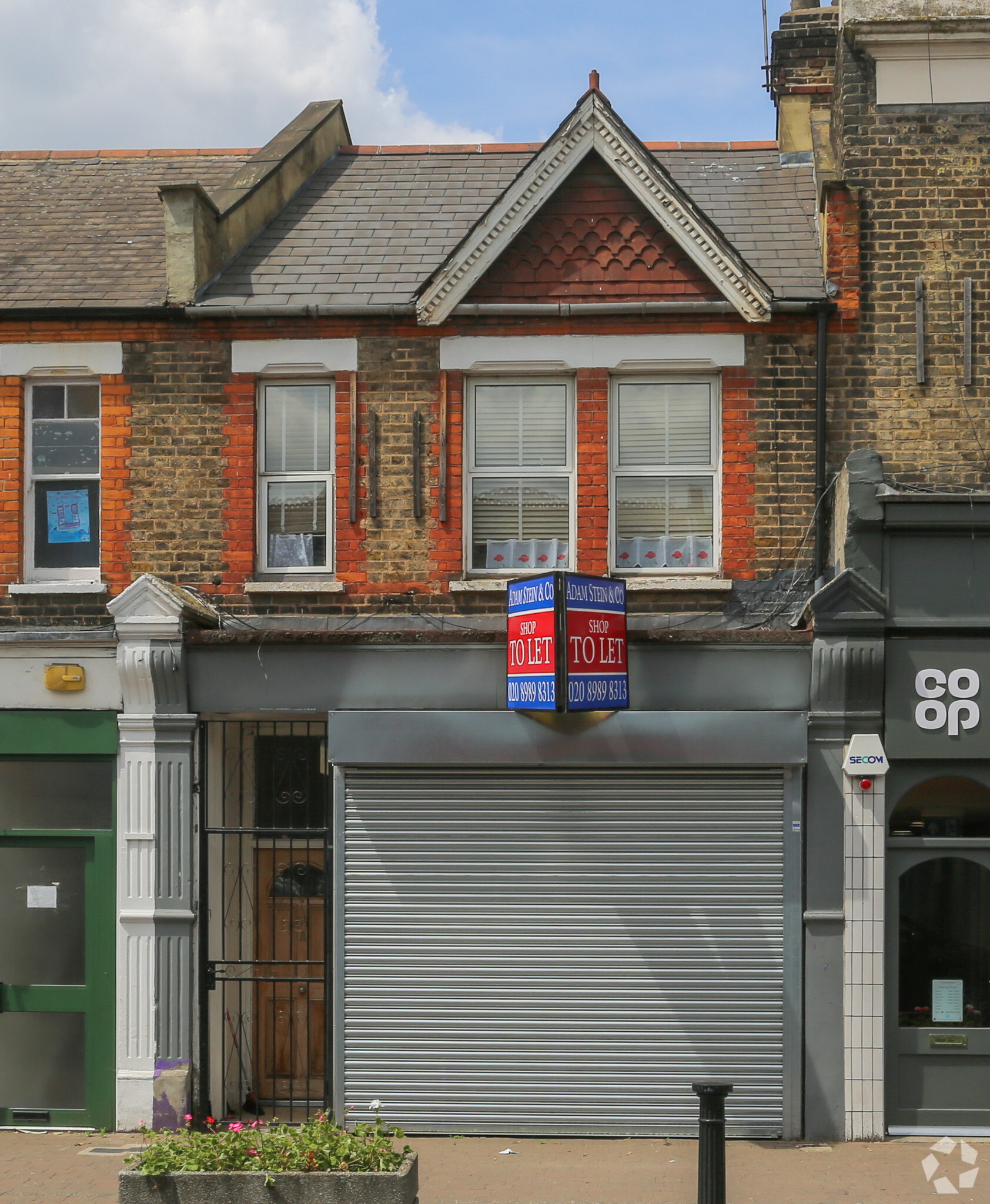 12 Winchester Rd, London, LND for Rent