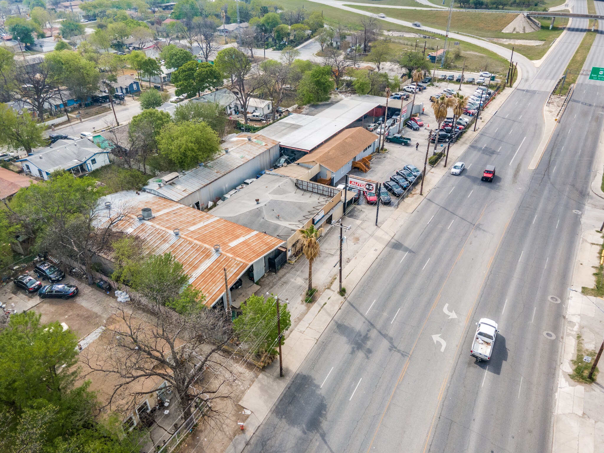 1334 S General Mcmullen Dr, San Antonio, TX for Sale