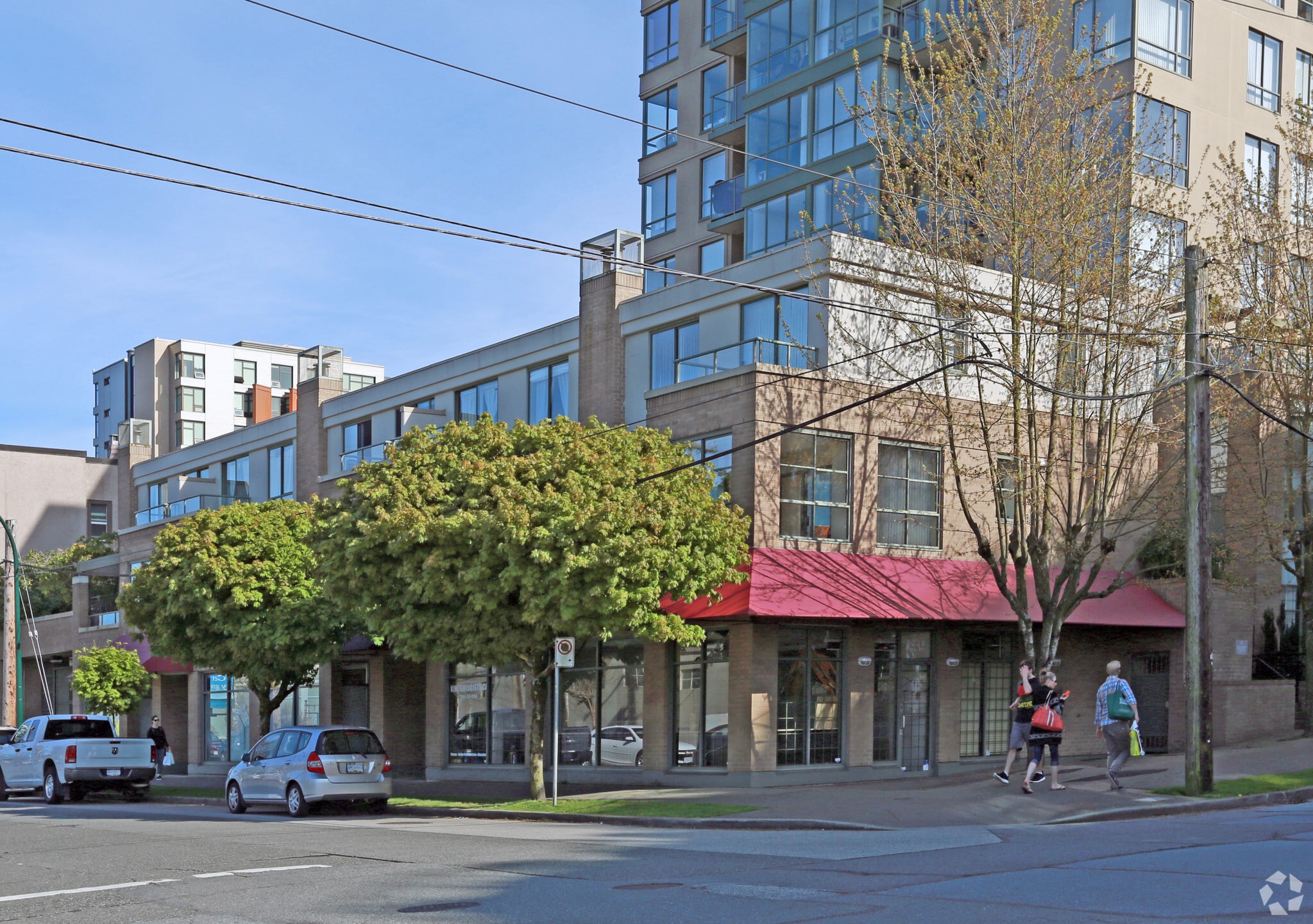 1672 6th Av W, Vancouver, BC for Sale