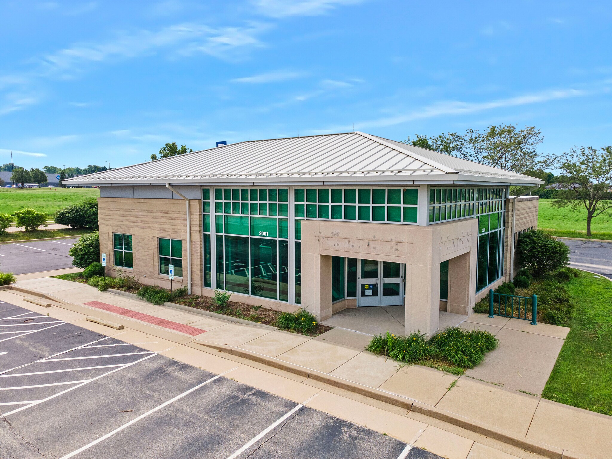 2001 Shepard Rd, Normal, IL for Sale