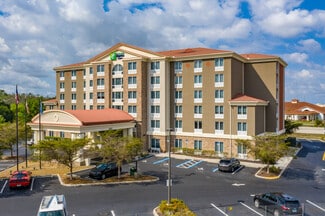 Fort Myers, FL Hospitality - 3427 Forum Blvd