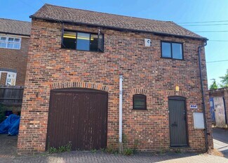 Hemel Hempstead, HRT Office - Austin Mews