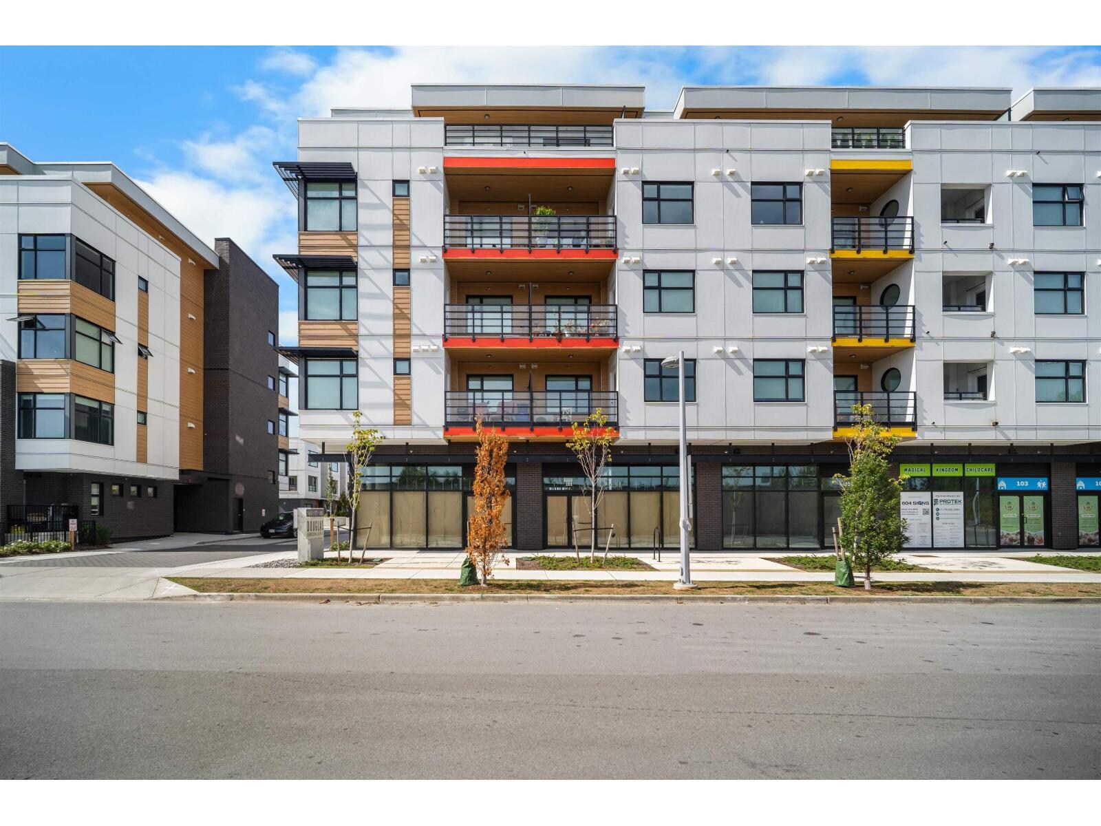 185 175A St, Surrey, BC for Sale