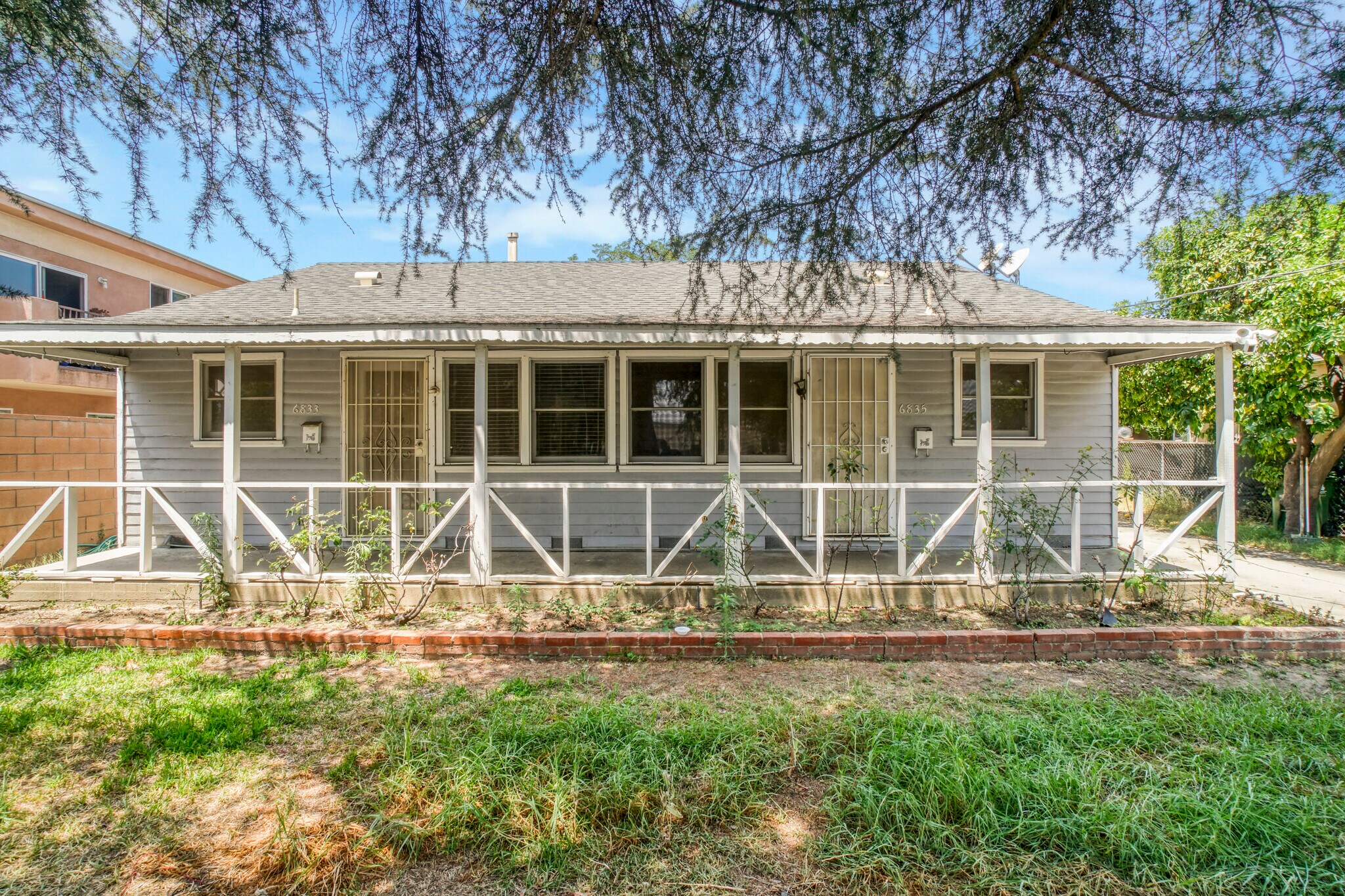 6833 Simpson Ave, North Hollywood, CA for Sale