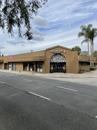 Santa Ana, CA Storefront Retail/Office - 701-707 W 17th St