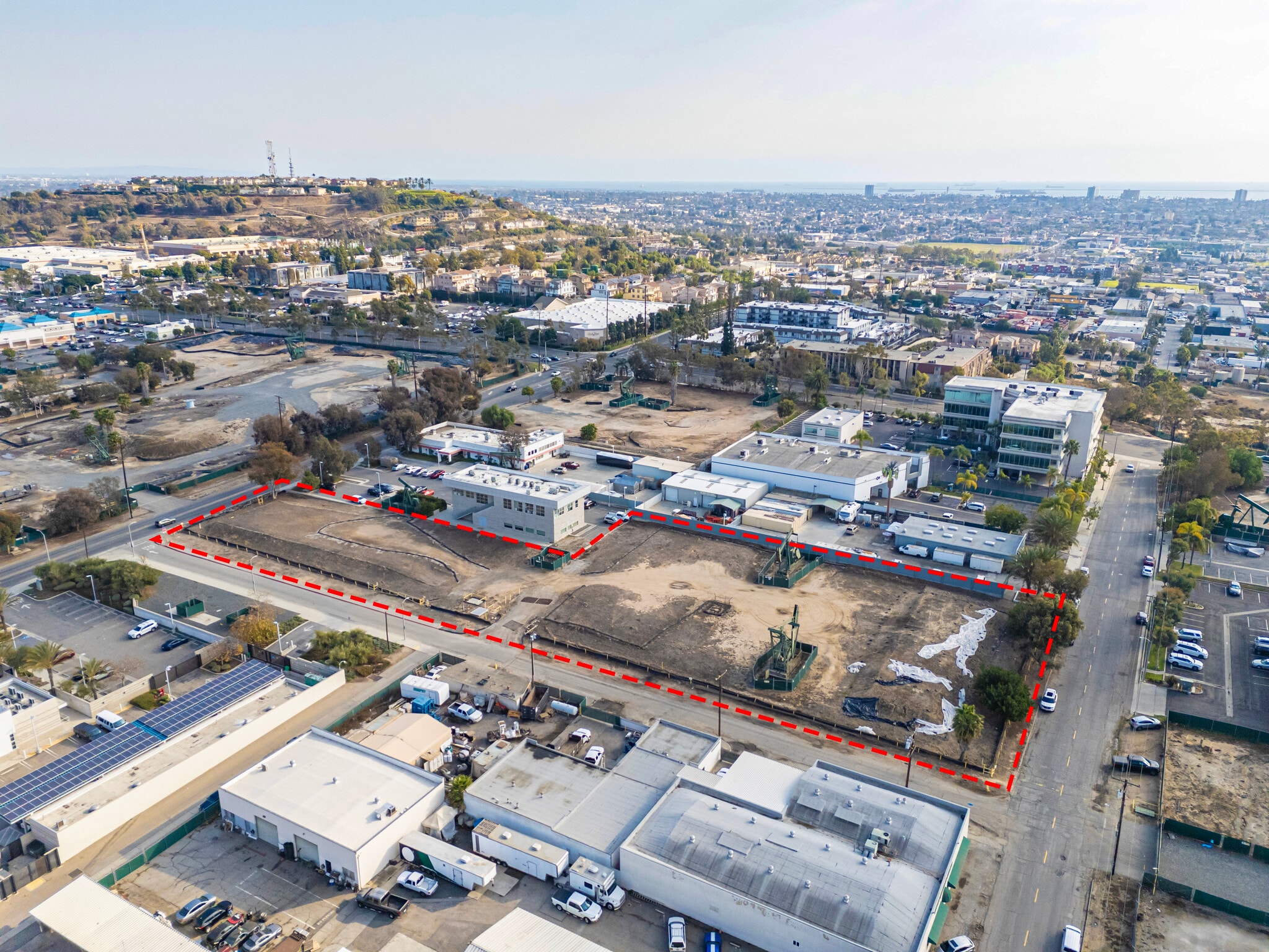 1450 E 27th St, Signal Hill, CA for Sale