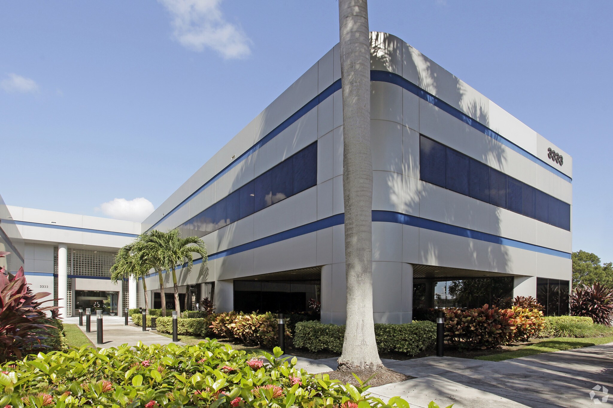 3333 W Commercial Blvd, Fort Lauderdale, FL for Sale