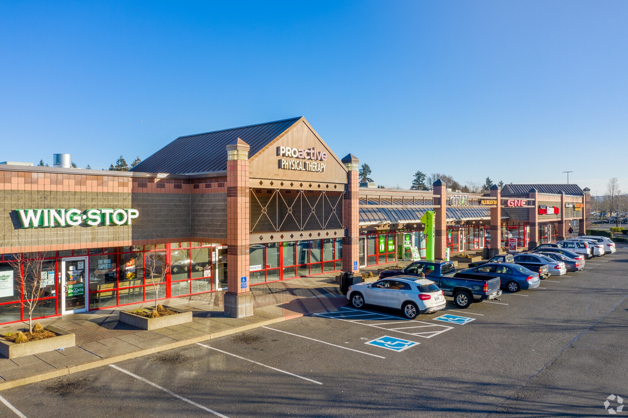 9908-10004 NE Halsey St, Portland, OR for Rent