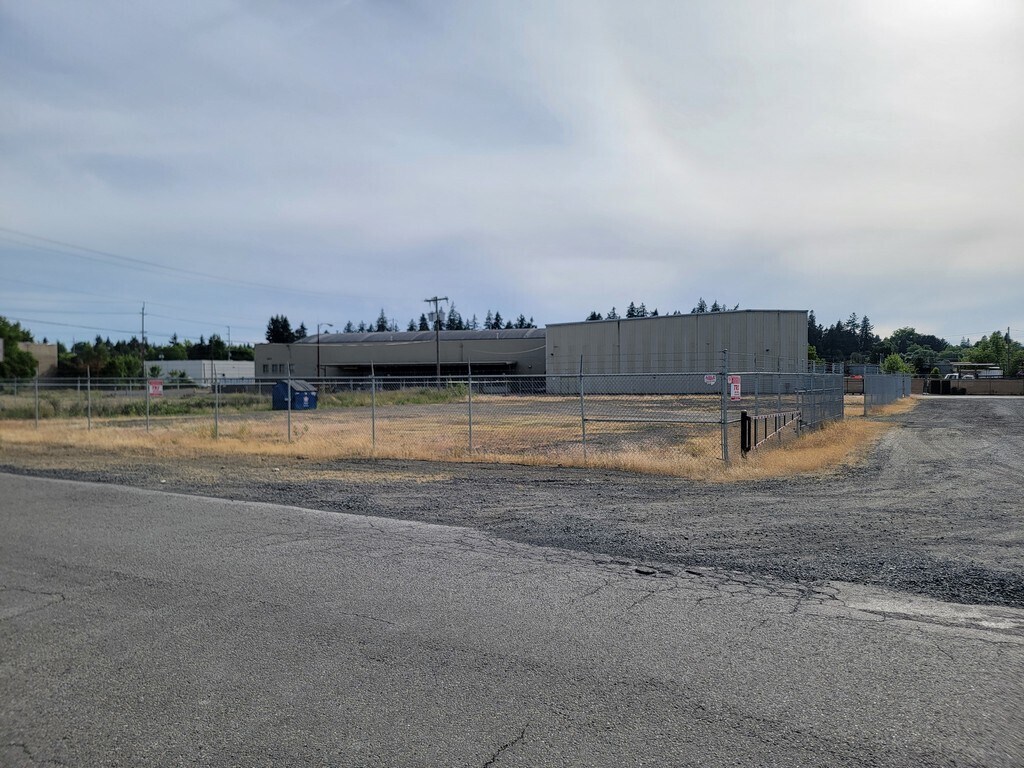 1895 16th St SE, Salem, OR for Rent