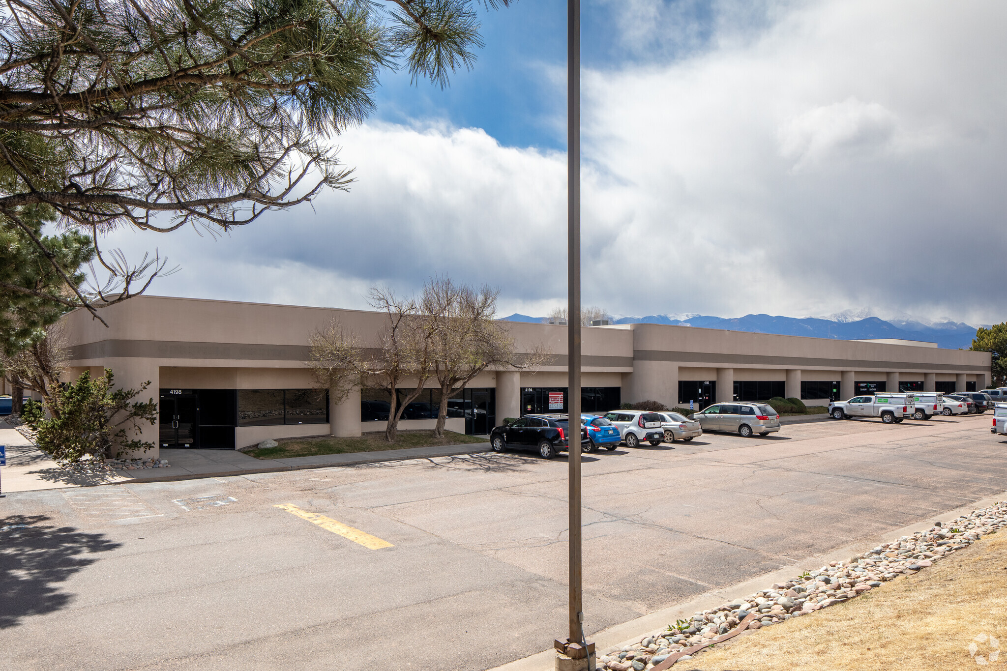 4180-4198 Center Park Dr, Colorado Springs, CO for Rent