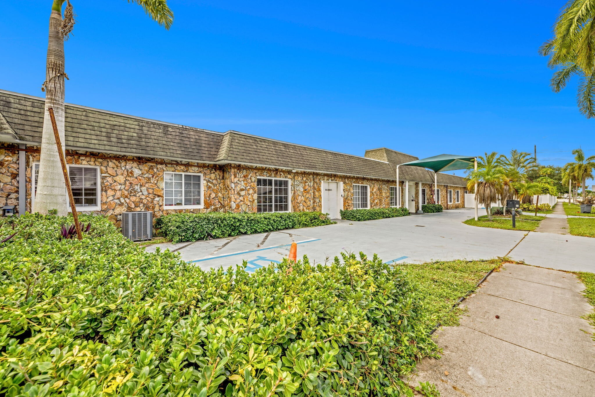 6810-6870 SW 7th St, Margate, FL for Sale