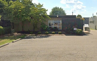Louisville, OH Medical - 309 S Chapel St