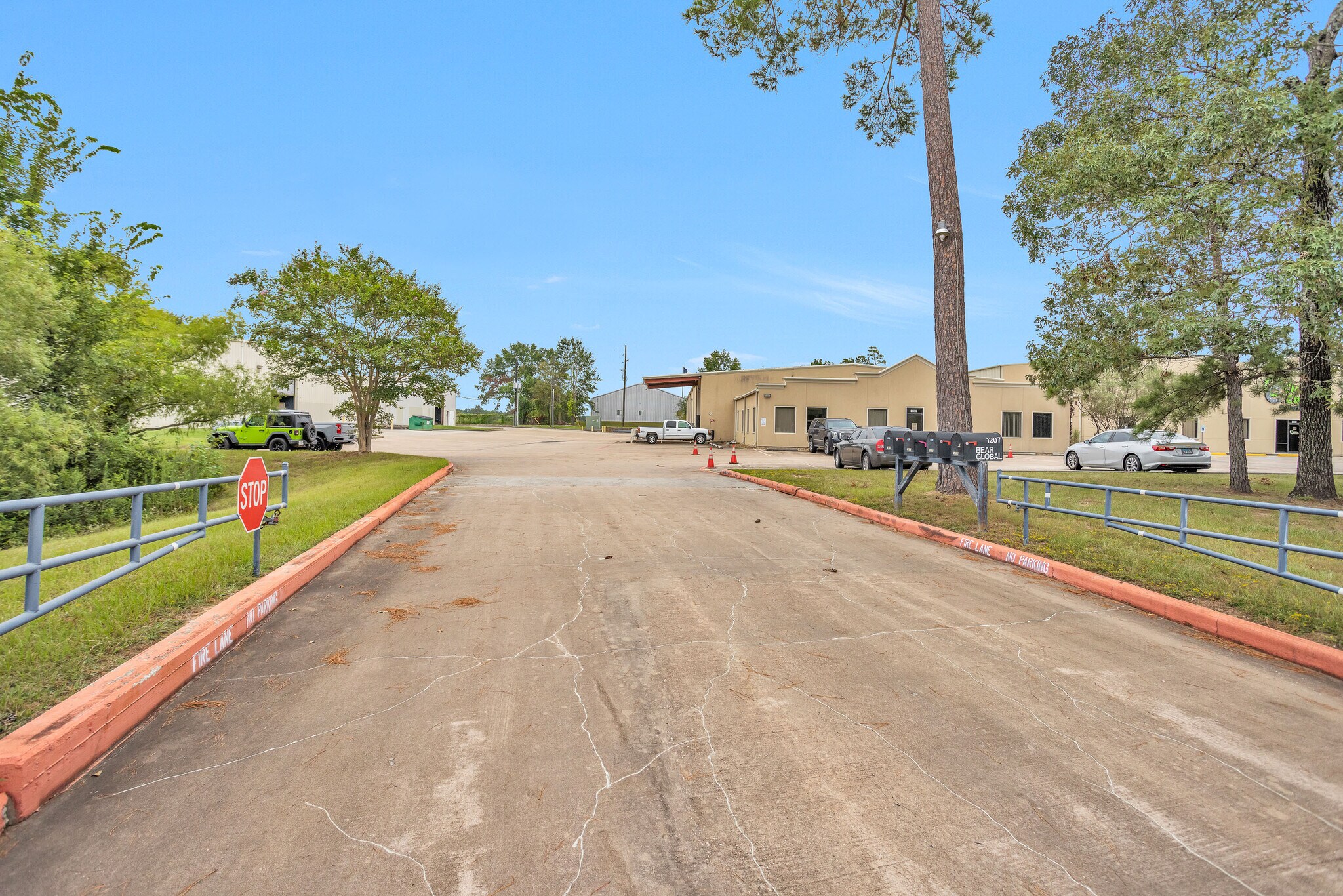 1207 N Fm 3083 Rd, Conroe, TX for Sale