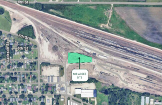 Boone, IA Commercial - 1737 Mamie Eisenhower ave