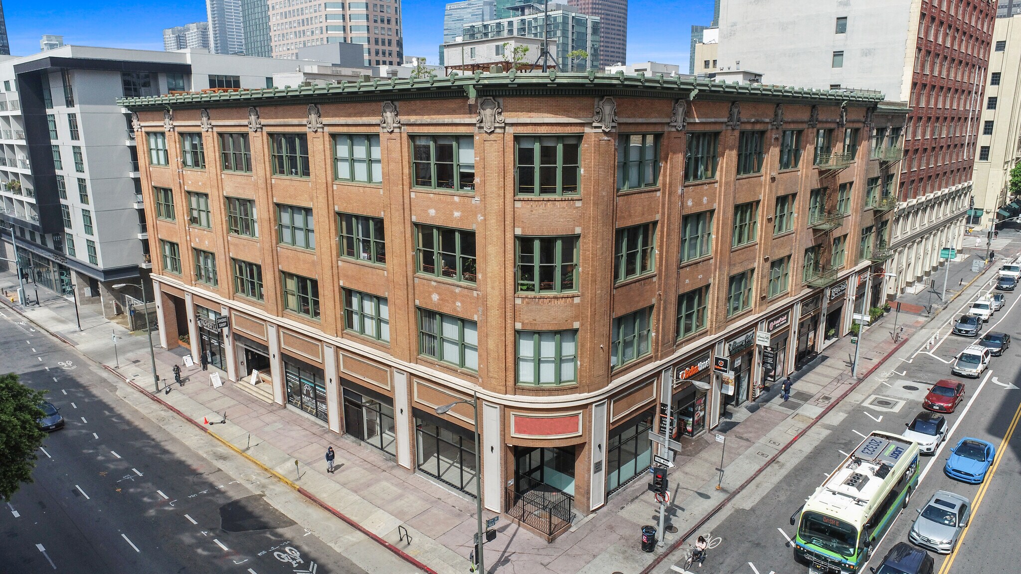 500 W 7th St, Los Angeles, CA for Rent