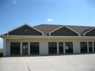 Newton, IA Office - 800-814 Iowa Speedway Dr
