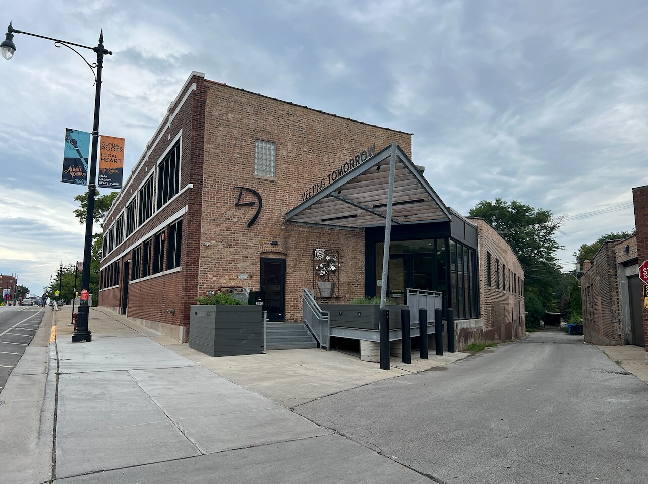 2901 W Lawrence Ave, Chicago, IL for Rent