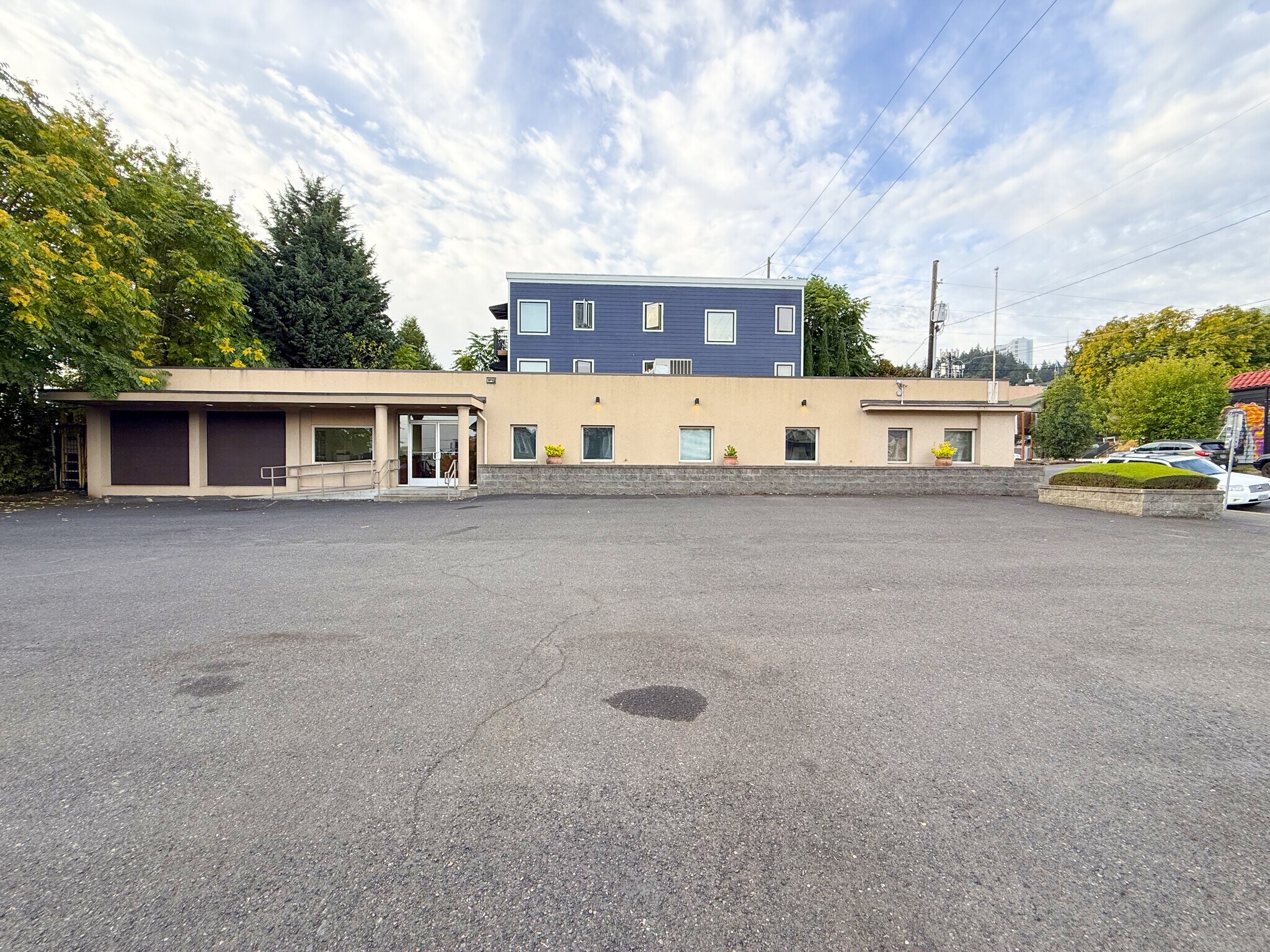 2718 SW Water Ave, Portland, OR for Sale