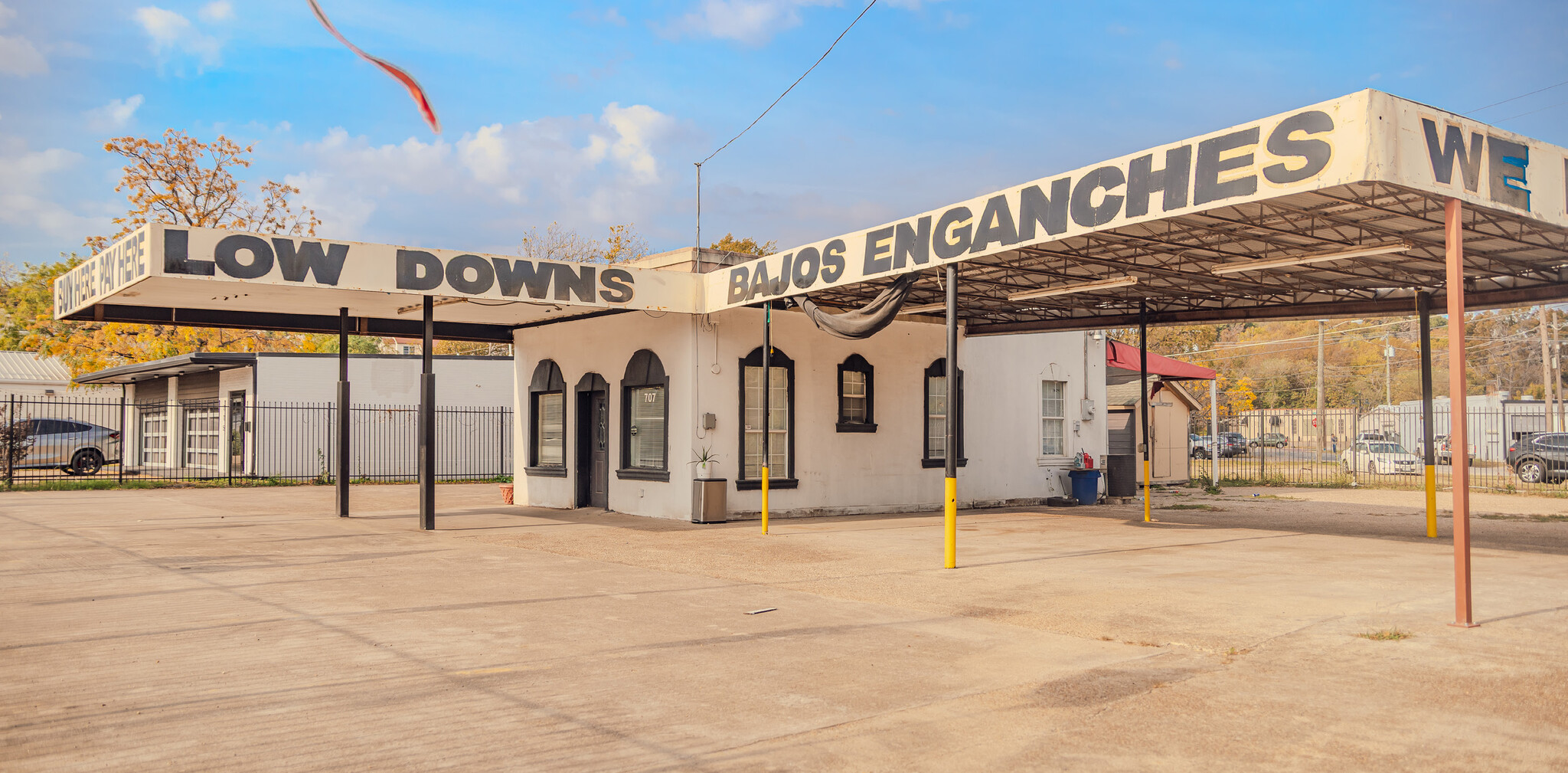 711 Fort Worth Ave, Dallas, TX for Rent