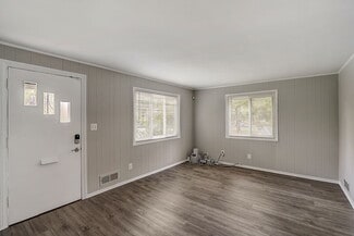 Washington, DC undefined - 872 Bellevue St SE