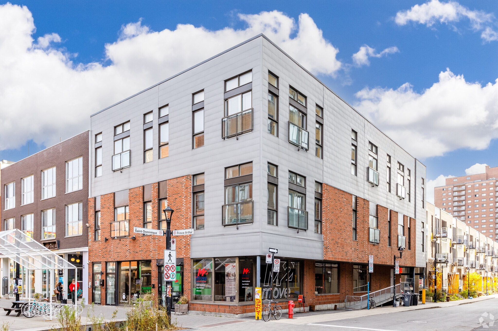 58 Rue Prince-Arthur E, Montréal, QC for Rent