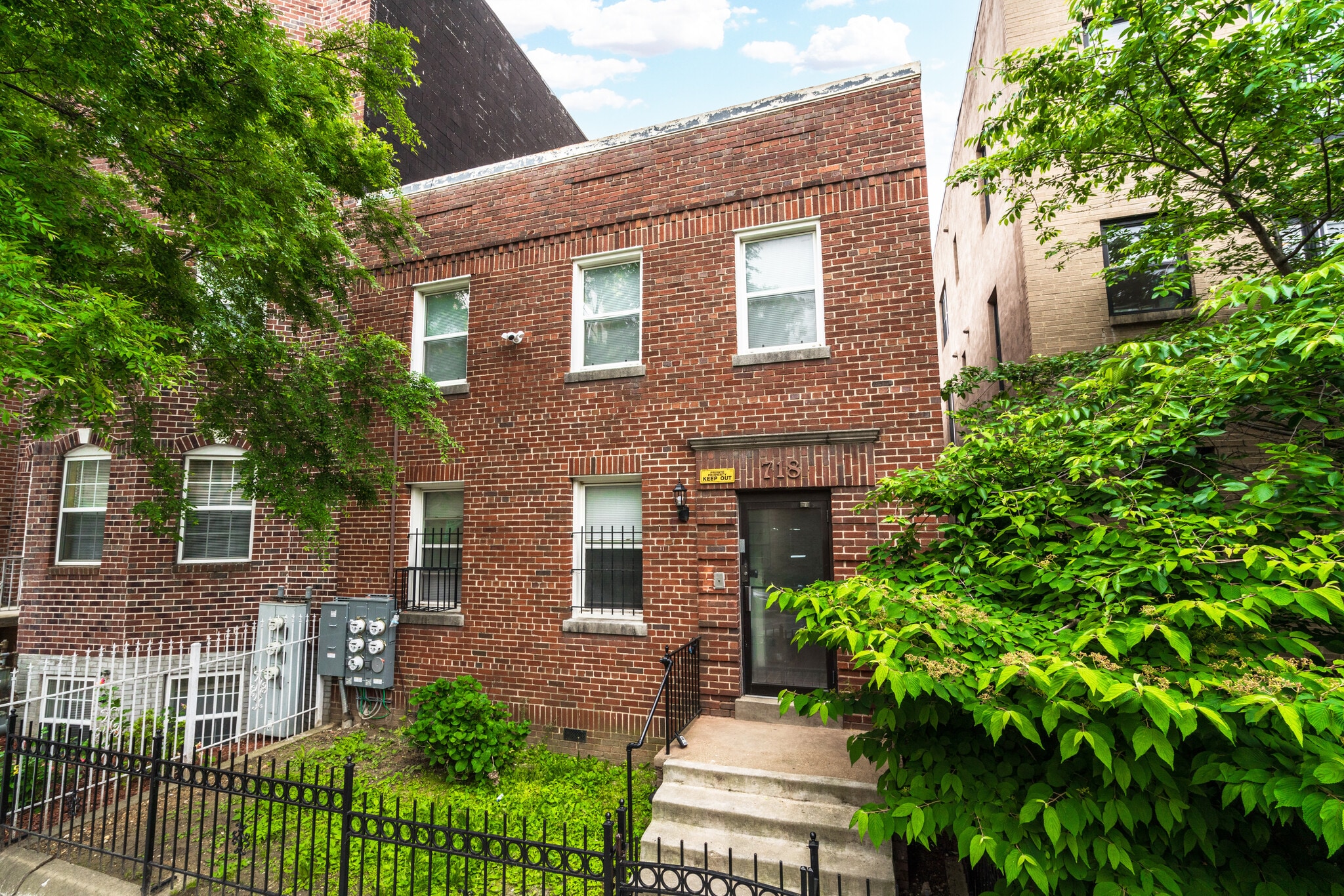 718 Lamont St NW, Washington, DC for Sale