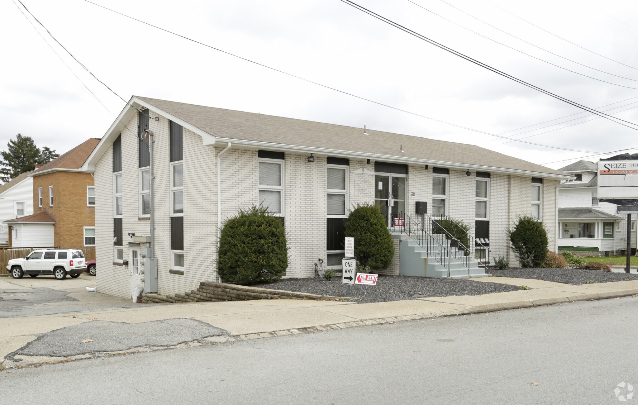 913 23rd St Aliquippa, PA 15001 Office Property for Lease on