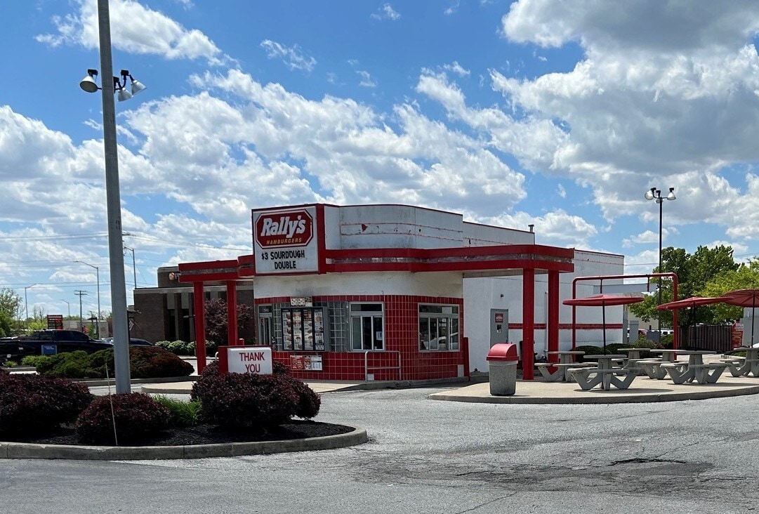 6022 W Jefferson Blvd, Fort Wayne, IN for Sale