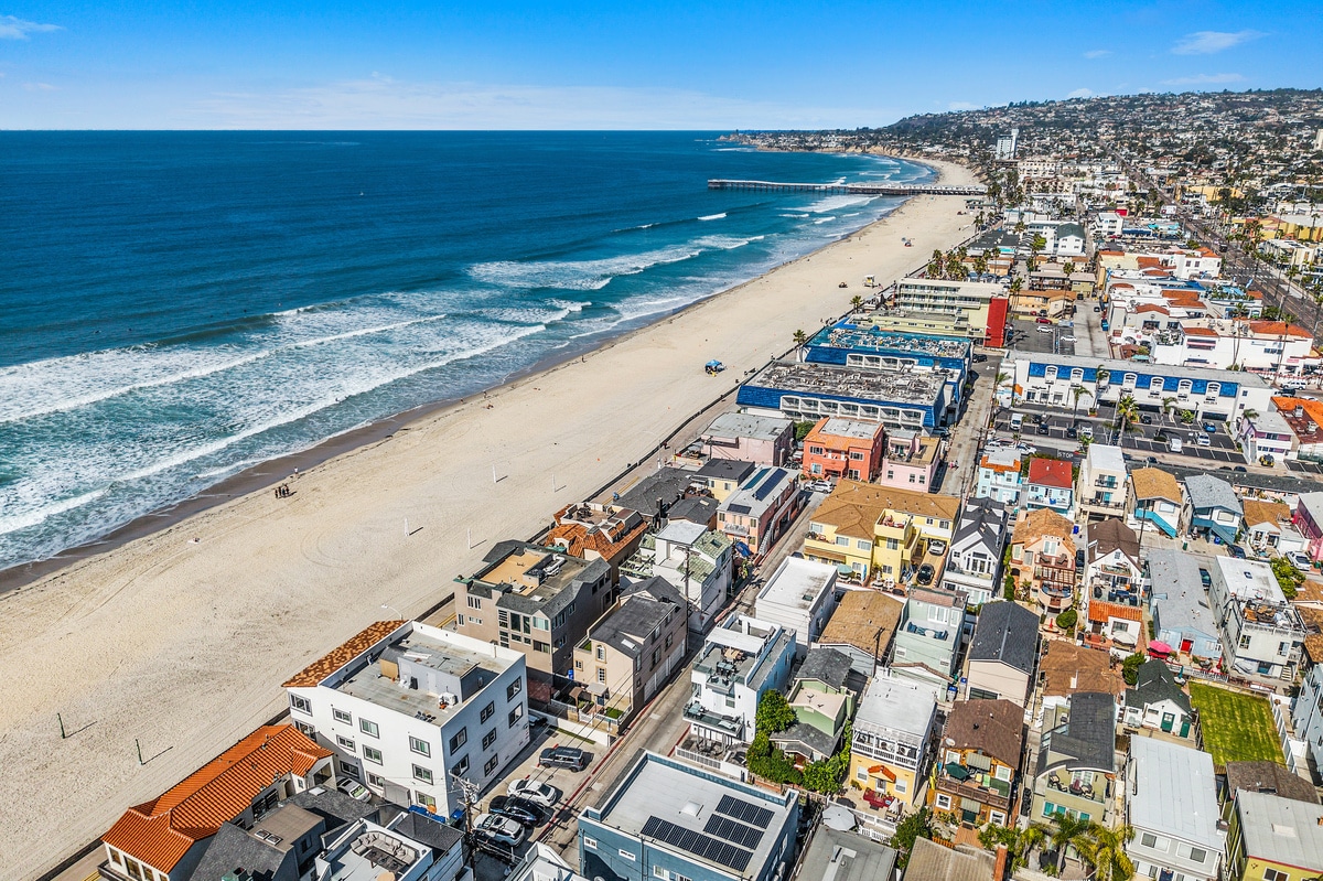 714-16 York ct, San Diego, CA for Sale