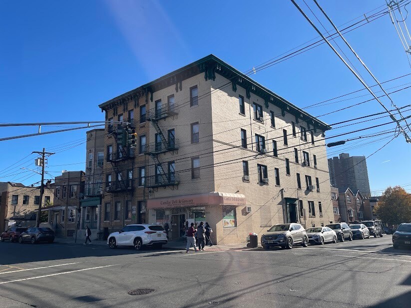 5900 Hudson Ave, West New York, NJ for Rent