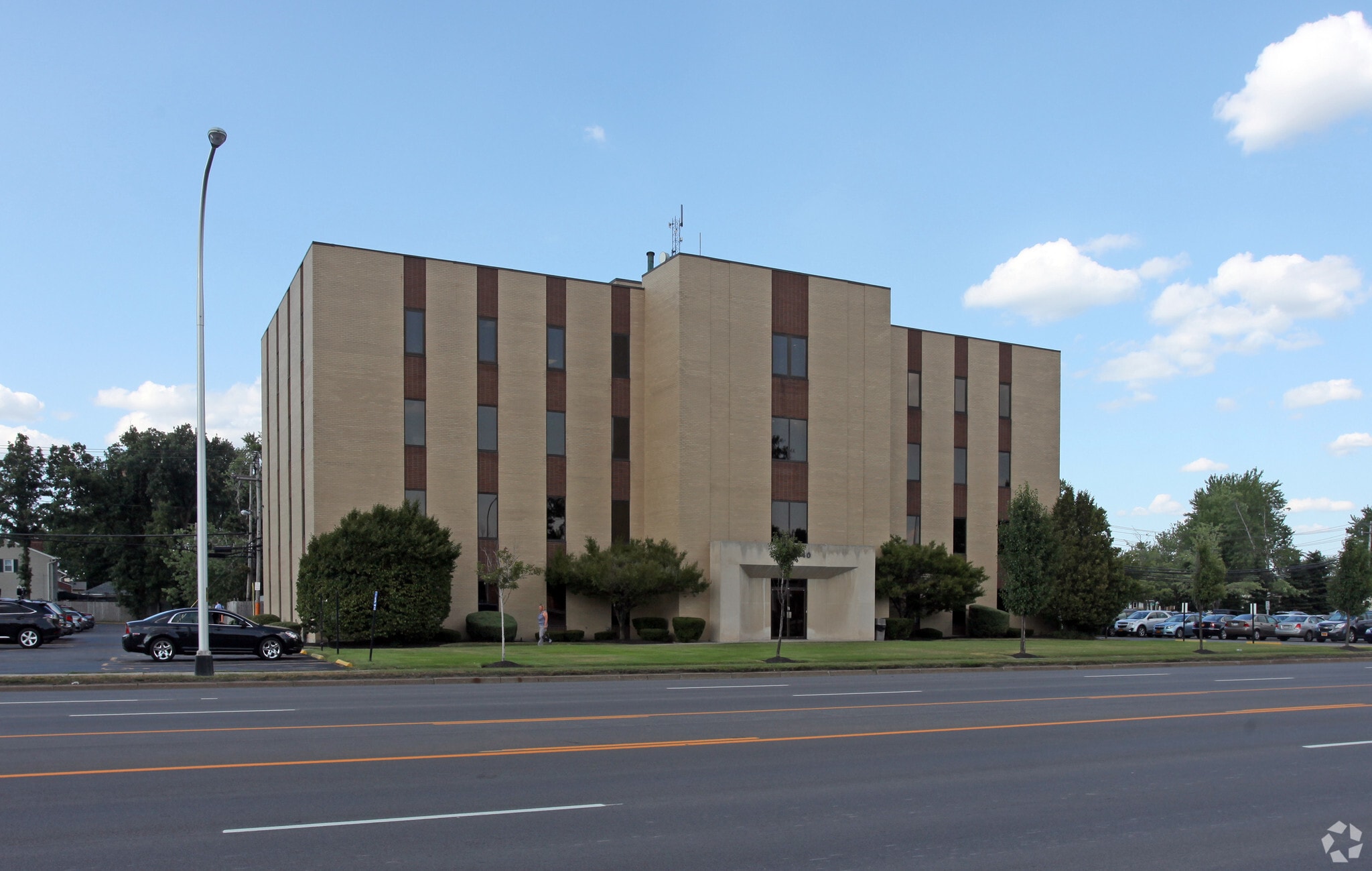 2440 Sheridan Dr, Tonawanda, NY for Rent