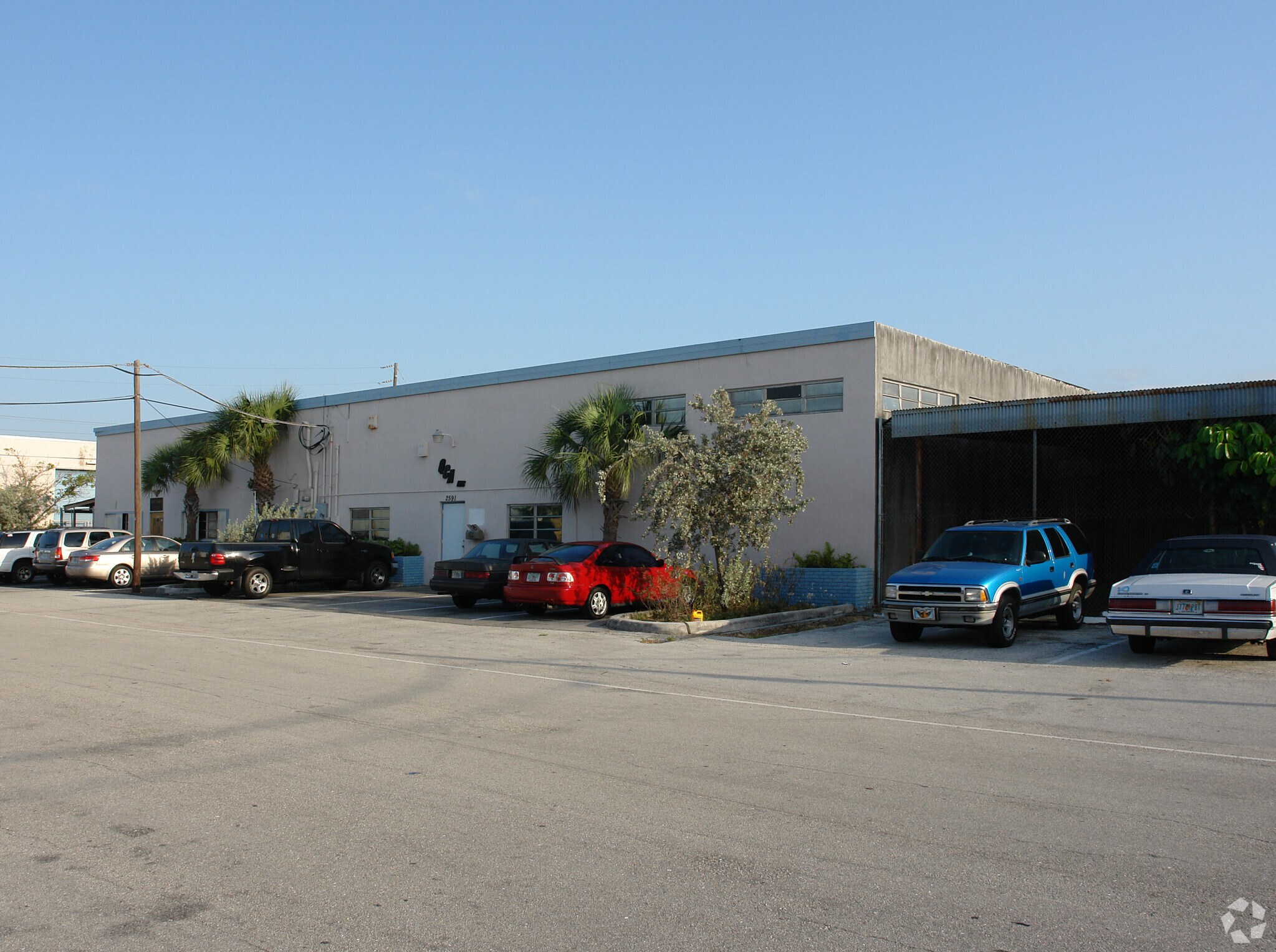 2591-2595 NW 4th Ct, Fort Lauderdale, FL for Rent