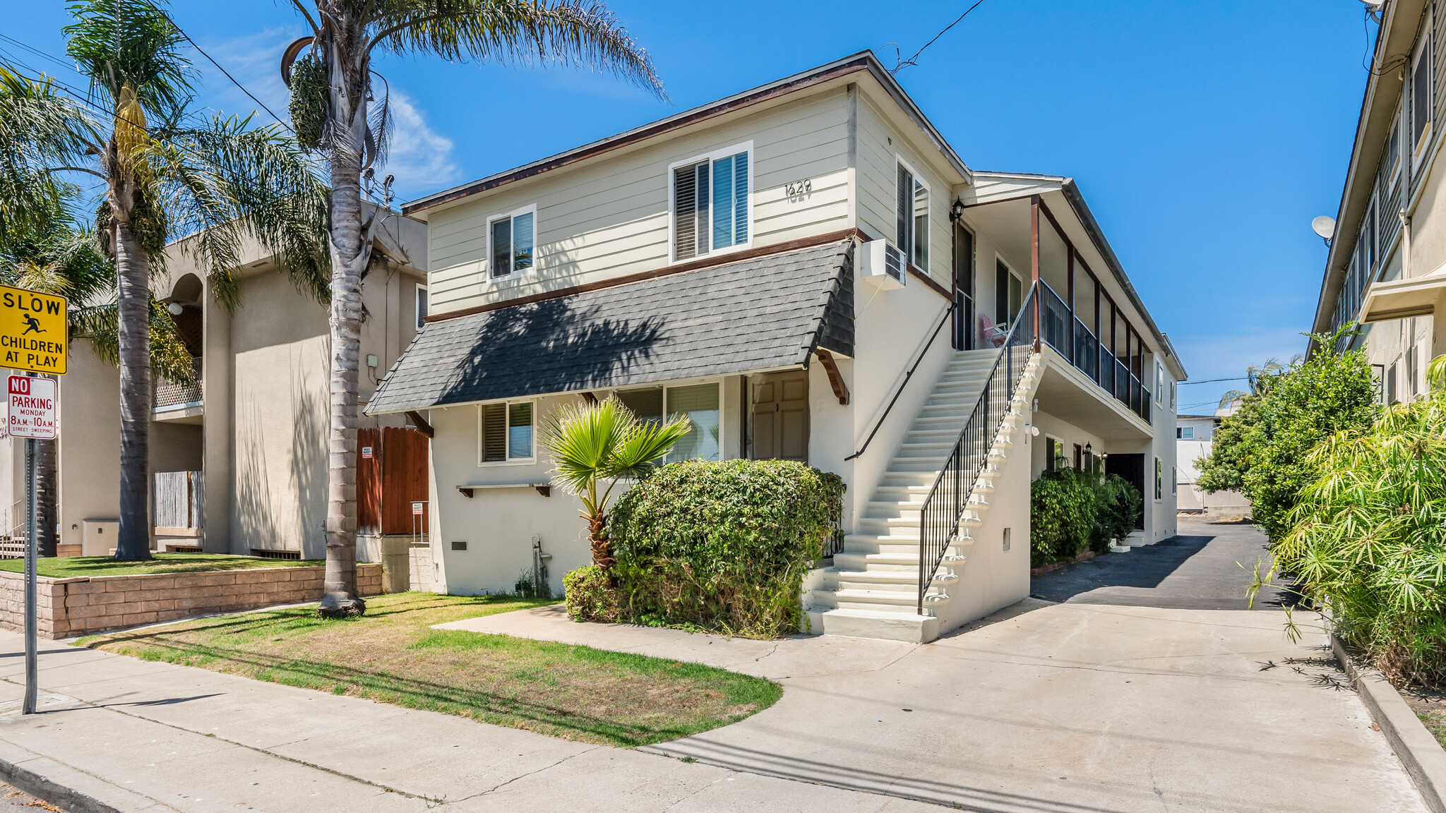 1629 E Maple Ave, El Segundo, CA for Sale