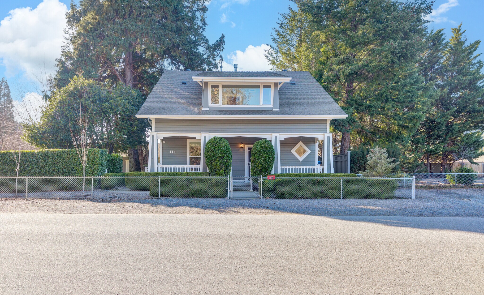111 Cedar St, Rogue River, OR for Sale