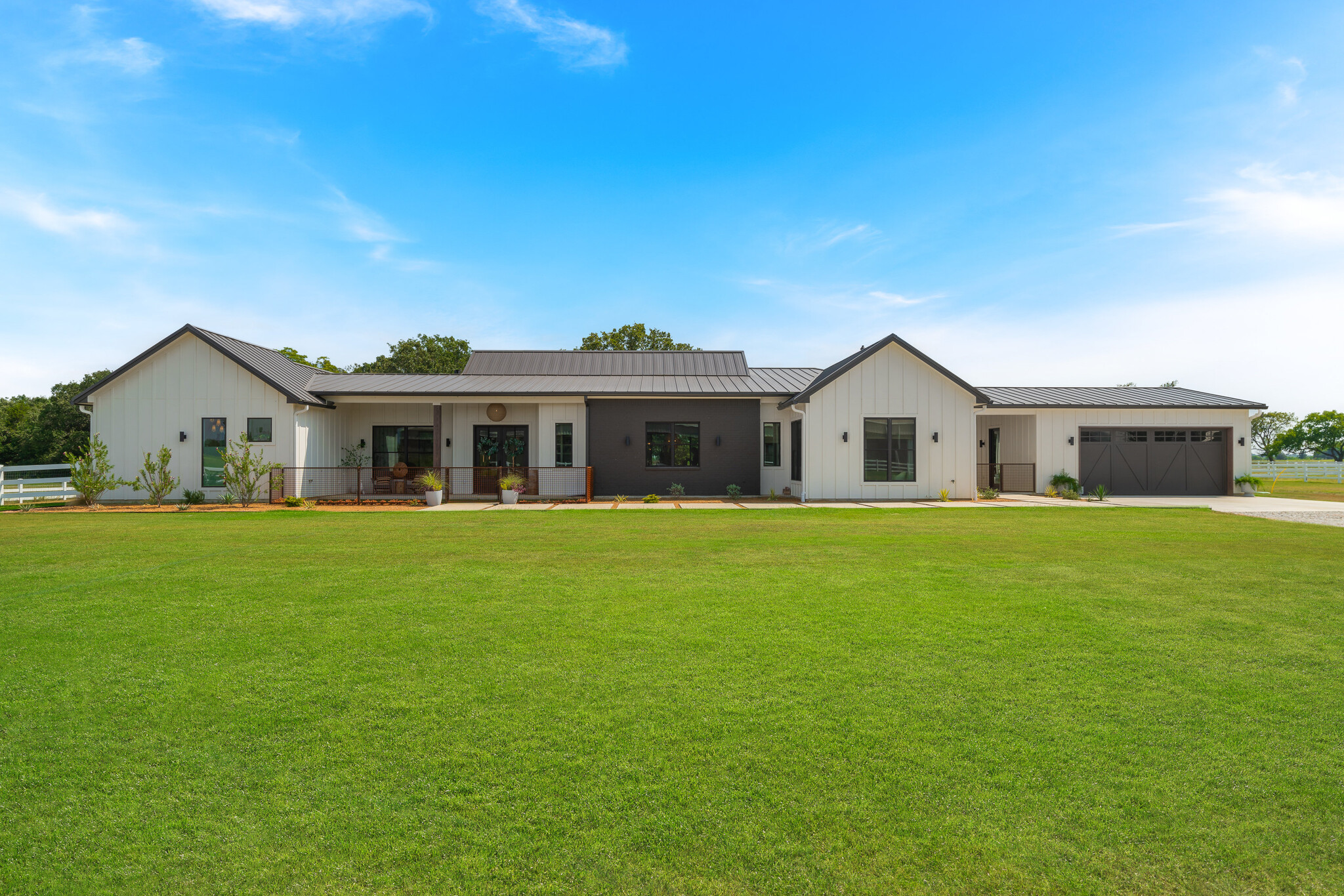 10398 Friendship Rd, Pilot Point, TX for Sale