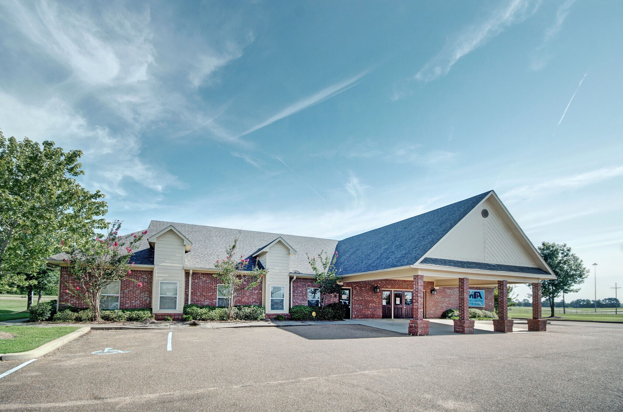 112 Southlake Cir, Canton, MS for Rent