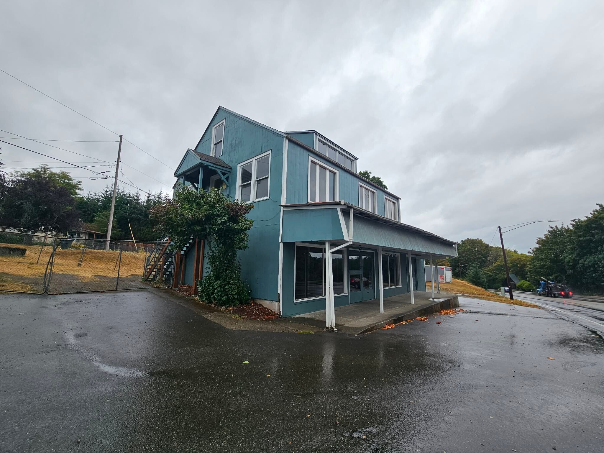 1209 Olympic Hwy S, Shelton, WA for Rent