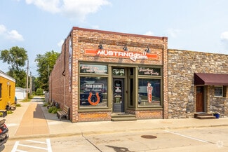 213 SE MAIN ST  