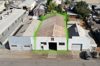 Bakersfield, CA Industrial - 1122 33rd St