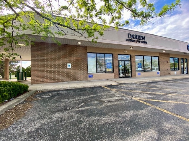 7340-7380 Kingery Hwy, Willowbrook, IL for Rent