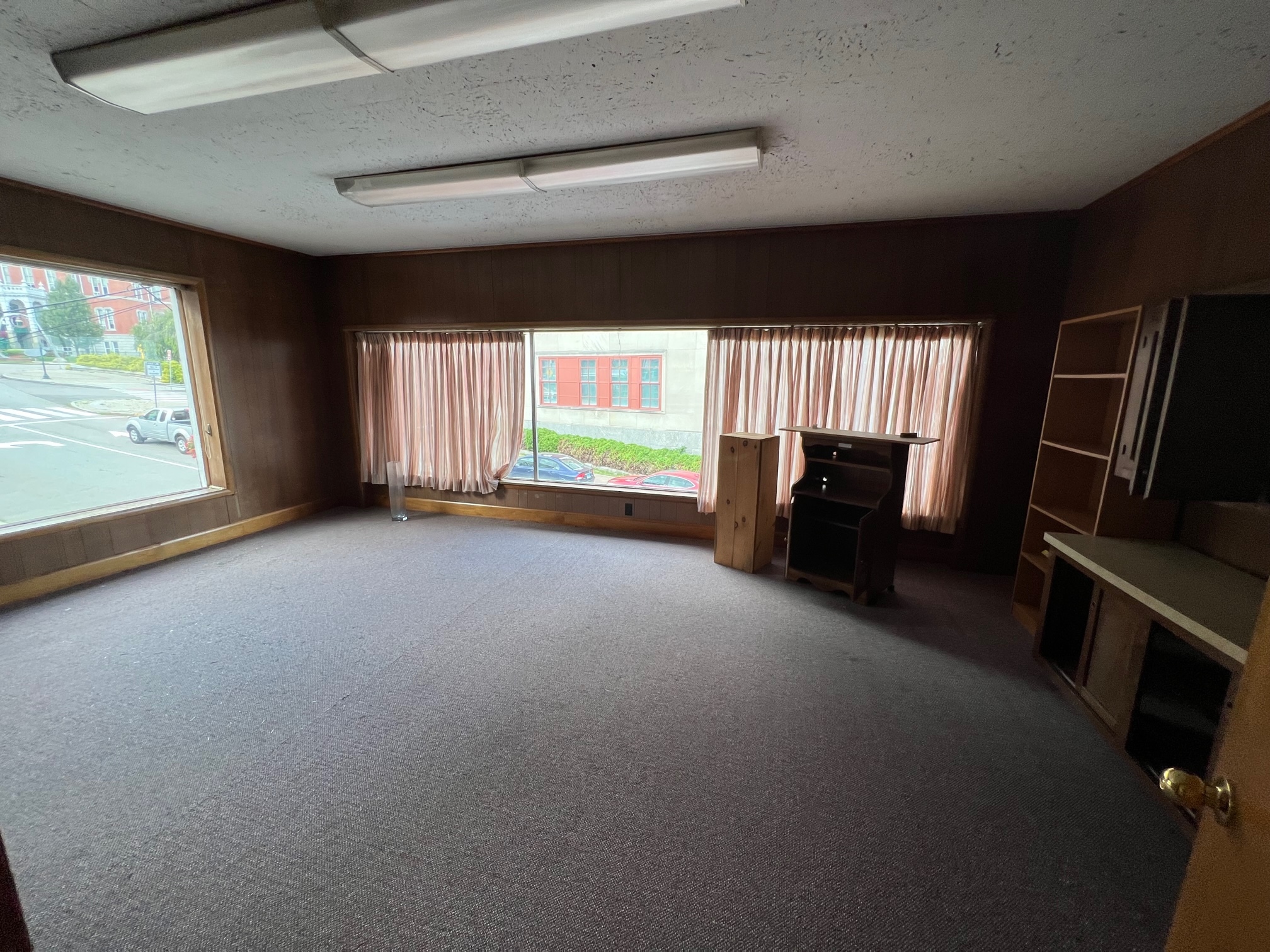 11 Bath St, Norwich, CT for Sale
