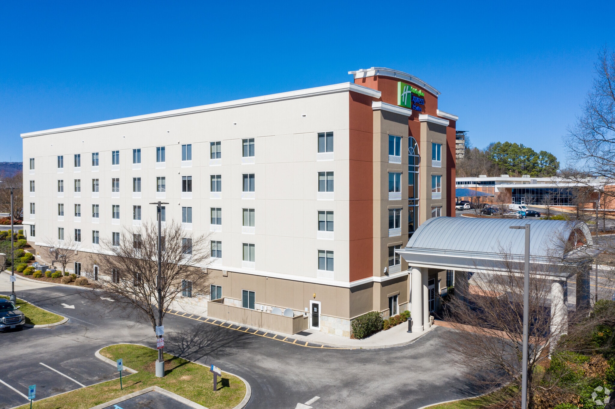 440 Martin Luther King Jr Blvd, Chattanooga, TN for Sale