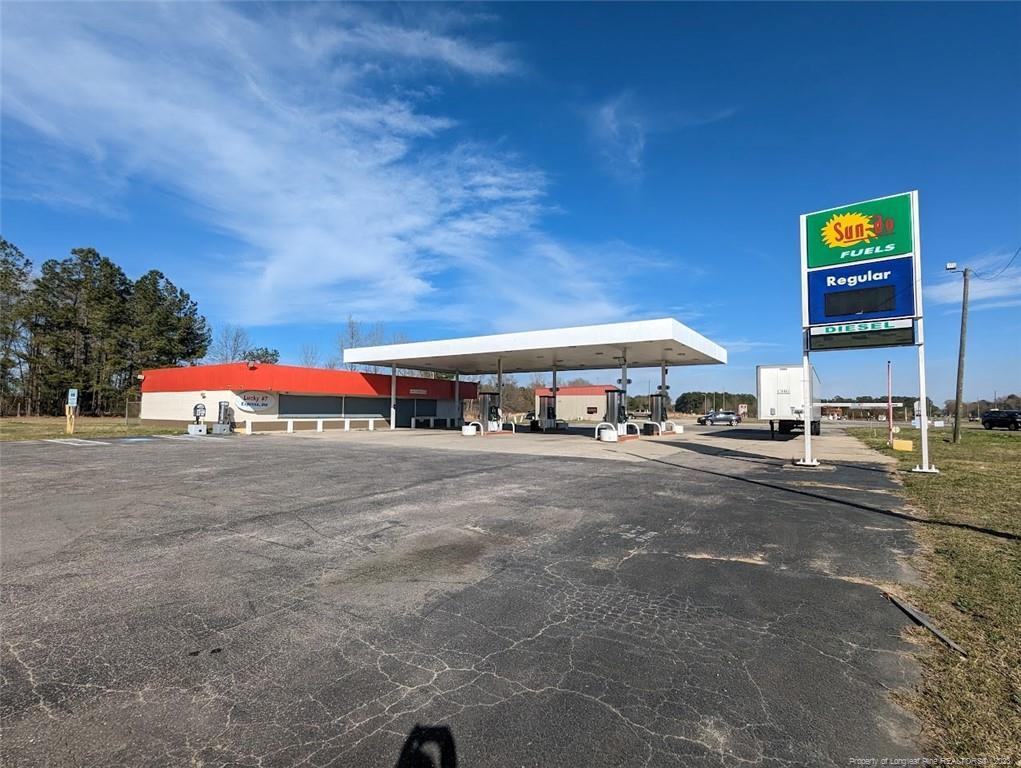 526 Aberdeen Rd, Raeford, NC for Sale