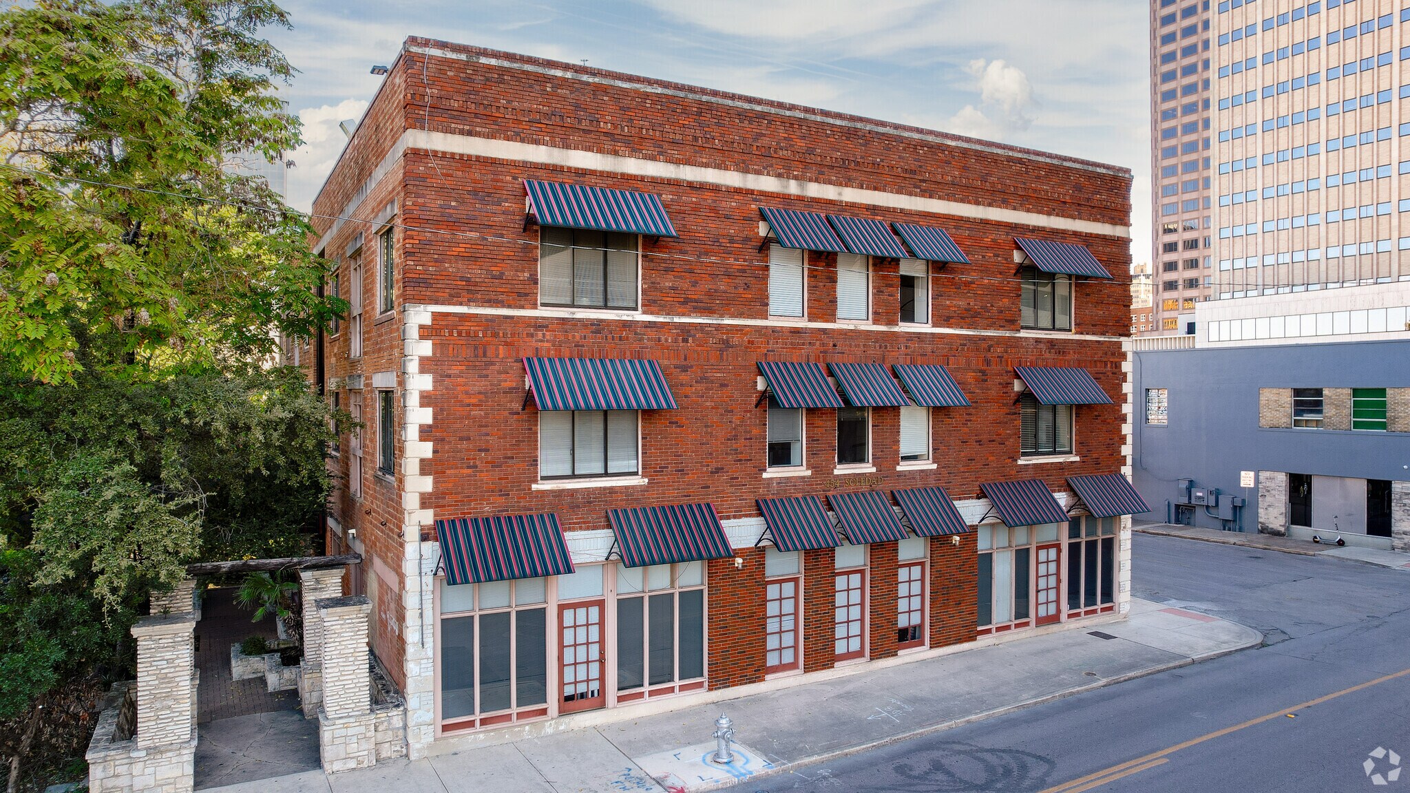 454 Soledad St, San Antonio, TX for Rent