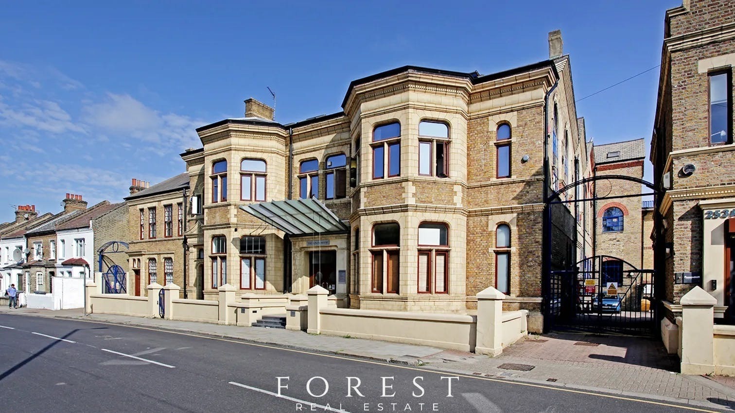253 Kilburn Ln, London, LND for Rent